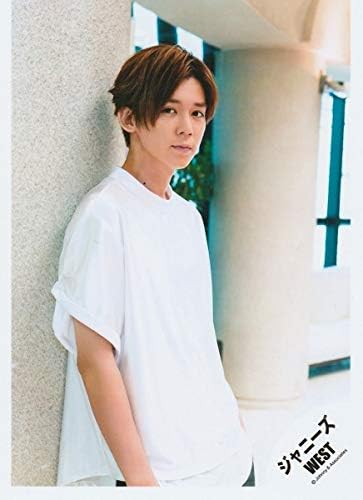 Amazon 小瀧望 ジャニーズwest 公式生写真 僕ら今日も生きている 考えるな 燃えろ 衣装白 カメラ目線 アイドル 芸能人グッズ 通販
