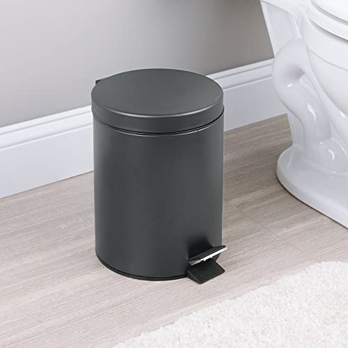 mDesign Small Modern 1.3 Gallon Round Metal Lidded Step Trash Can