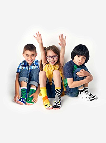 Best Buds Mismatched Socks Kids Box - T-Rex and Triceratops Dinosaurs, Ghost and Skeleton (Glow in the Dark), Lion and Zebra Ages 4-8 - Thumbnail 5