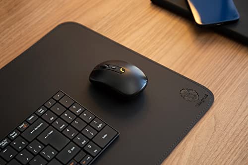 Mouse Pad Médio 70x30cm KingPad Couro Ecológico Preto – Desk Pad Antiderrapante para Escritório, Home Office e Estudo – Tapete de Mesa Resistente à Água