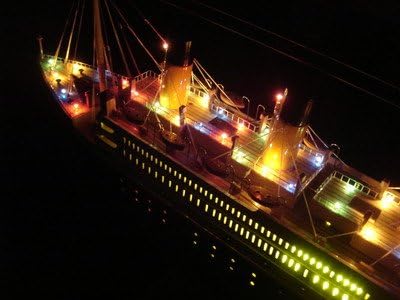 Titanic Wooden Model Cruise Ship w/Flashing Light 40" Fully Assembly Ready for Display