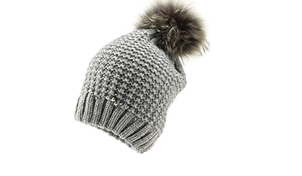 Girls grey pom pom hat Clearance