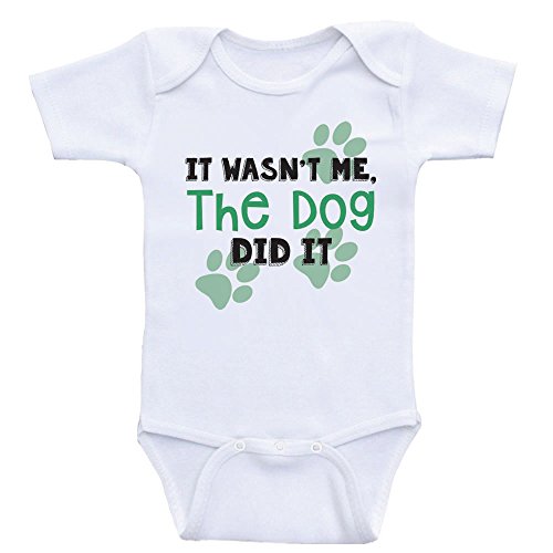 Heart Co Designs Funny Baby Shirts It Wasn't Me The Dog Did It Funny Unisex Baby Clothes (6mo-Short Sleeve, Green Text)