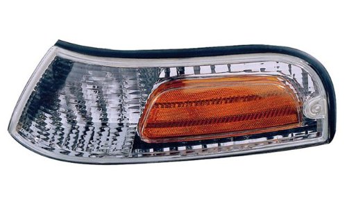 Ford Crown Victoria Driver Side Replacement Turn Signal Corner Light