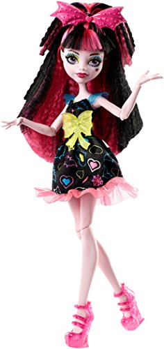 Draculaura From Monster High - Monster High Electrified Hair-Raising Ghouls Draculaura