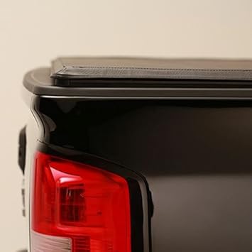 Gm 23462058 Tonneau Cover Hard Folding High Gloss Black For Use With 5 8 Short Box Genuine Gm Accessories Tonneau Covers Amazon Canada