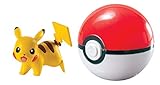 Pokémon Clip & Carry Poké Ball Pikachu + Poké Ball