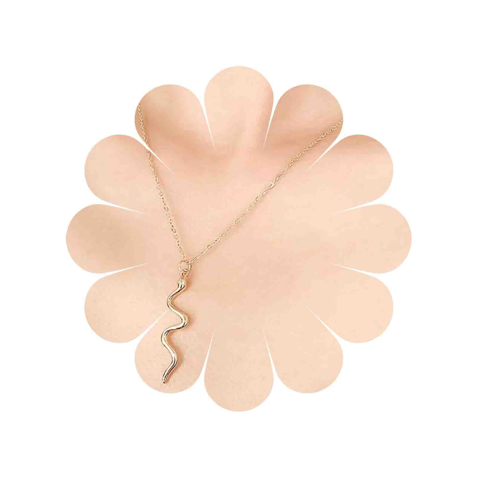 Yienate Fashion Animal Necklace Alloy Snake Pendant Clavicle Chain Personalized Necklace Jewelry Accessories for Women and Girls (Gold)
