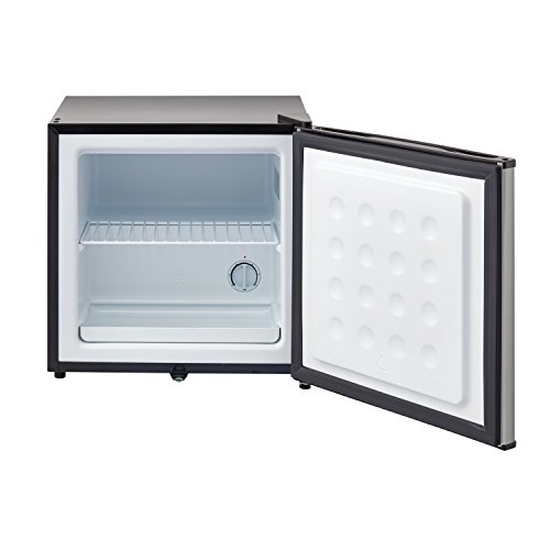 3 Whynter+CUF+112SS+Upright+Lock+Stainless+Freezer