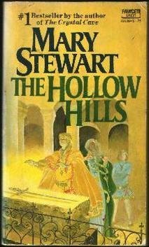 The Hollow Hills (Merlin, Book 2)