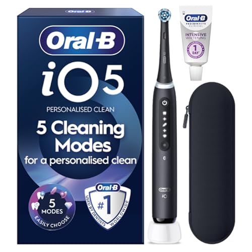 Oral-B iO 5 Elektrische Zahnbuerste | Mattschwarz | 1 Buerstenkopf | langlebiger Akku | weiches Reiseetui | Buerstenkopfhalter