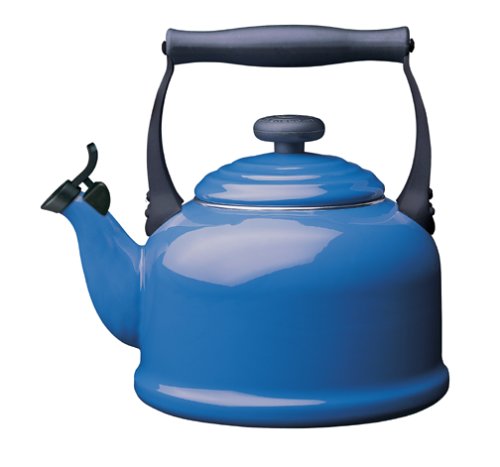 Le Creuset 2.1 L. Enamel on Steel Classic Whistling Teakettle - Harm. Blue 2.2 Qt