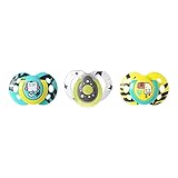 Tommee Tippee Day & Night Pacifiers, with Glow-In-The-Dark, BPA-free, 6-18 Months, 3 Count (Colors May Vary)