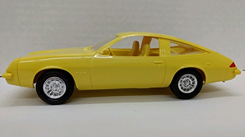 MPC 1979 Monza 1:25 Scale Built-up Plastic Promo - Yellow