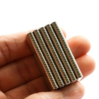 BestPriceEver 100 Pieces of 4mm X 1.5mm Magnets Nickel Coated Round Premium Brushed Refrigerator Magnet For Science And School Projects