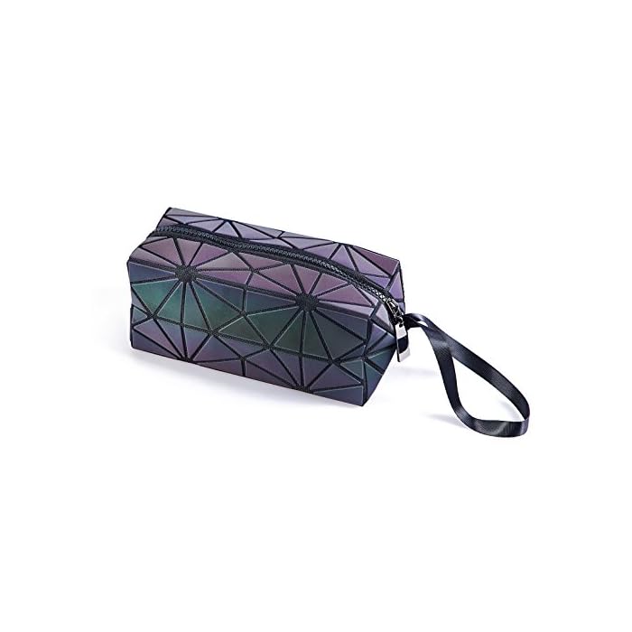 unique wristlets