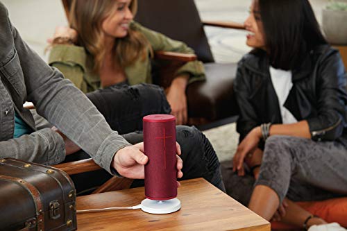 2 Ultimate+Ears+Charging+MEGABOOM+MEGABLAST