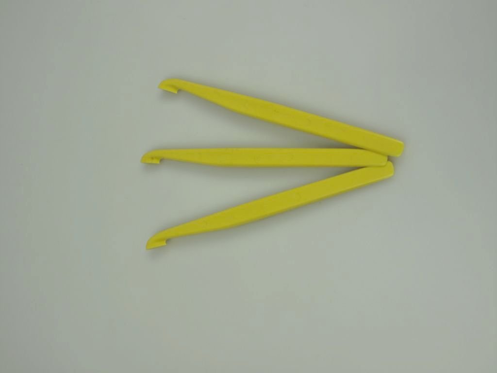 TUPPERWARE P 22983 Orange Peeler (3) Orange Cirrus Fruit Peeler