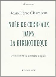 Nuée de corbeaux dans la bibliothèque