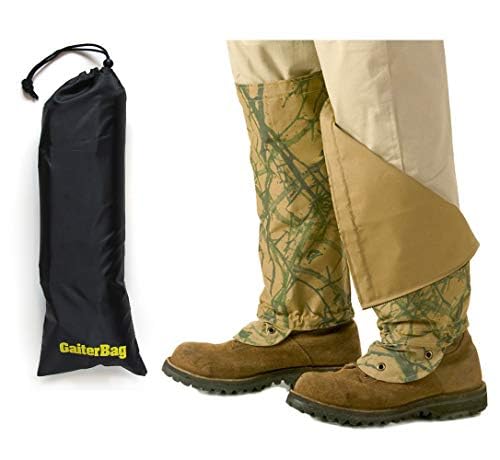 TurtleSkin SnakeArmor Snake Gaiters - Regular - Reversible Khaki/Camo Bundled with Nylon Storage Bag (Khaki/Camo)