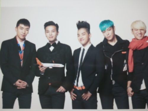 KPOP/KPOP Big Bang Calendar 2017 included Sticker