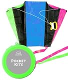 * Pocket kite / POCKET KITE case color: housed in a green pocket size