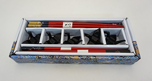 Japanese Traditional Chopsticks Set with Origami Crane Chopsticks Rest 5 Matching Pair Assorted Colors Chopsticks Set Dining Table Starter Kit Beautiful Gift Item Nicely Packaged (Black/Red) - Thumbnail 2