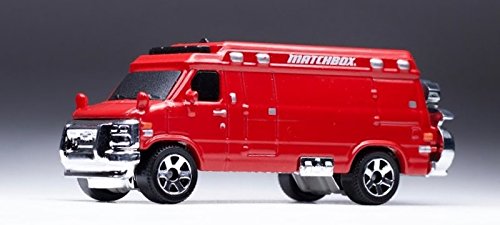 Matchbox 2017 '95 Custom Chevy Van 87/125, Red
