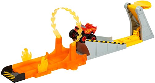 Fisher-Price Nickelodeon Blaze and the Monster Machine Blaze Blazing Stunts Track Set