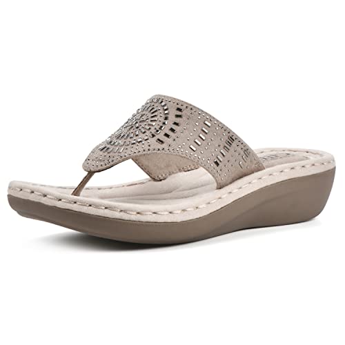 CLIFFS BY WHITE MOUNTAIN Cienna Women's Thong Sandal, Stone/Fabric, 6 M