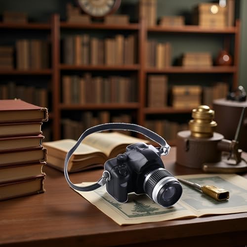 1:4 Scale Mini Camera Prop Ornament Vintage Camera Model, Miniature Digital Camera Mini Decoration Accessories Photography Props Ornament(Style 4)