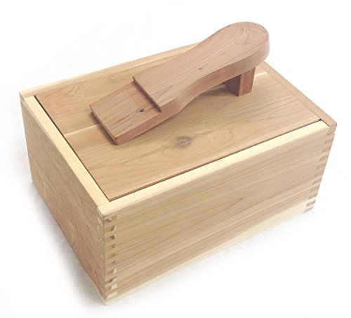 Cedar Elements Shoe Shine Box