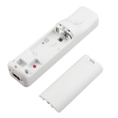 RC02 Wii Remote Plus and Nunchuk Controller, Built-in Motion Plus Remote controller with Silicone Case For Nintendo Wii/Wii U-White (Third-product Manufacturing)