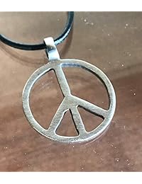Peltre clásico de símbolo de la paz Love Hippie colgante en collar de piel