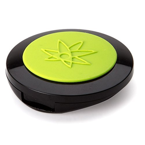 Wax wallet by 420 science, 1.75 inches, green