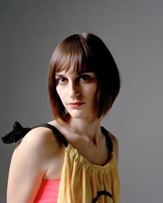 Yelle bei Amazon Music