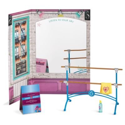 American Girl - Gabriela McBride - Gabriela's Creative Studio Set - American Girl of 2017