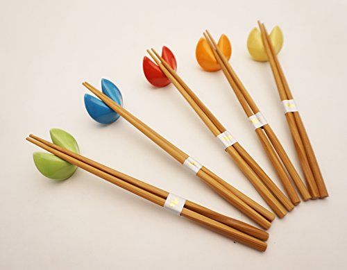 Wooden Chopsticks with Fortune Cookies Chopsticks Rest 5 Pair Assorted Colors Chopsticks Set Dining Table Starter Kit Beautiful Gift Item Nicely Packaged