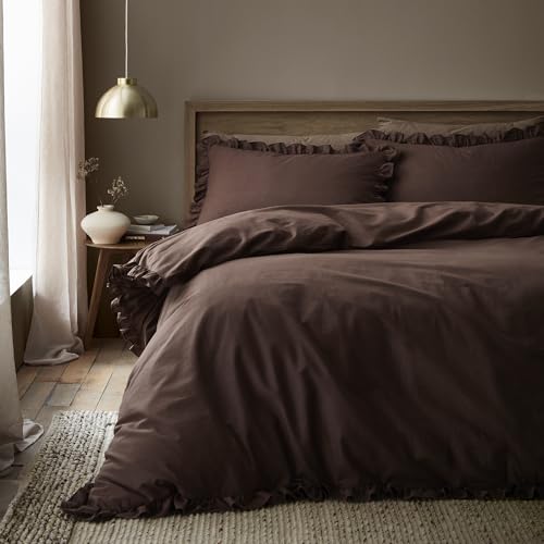 Appletree Loft Cassia Frill Chocolate Duvet Cover Set Double – Frilled Trim Bedding – Breathable Cotton – Includes 1 Duvet Cover (200 x 200cm) & 2 Pillowcases – Chocolate Cassia Frill Bedroom Set