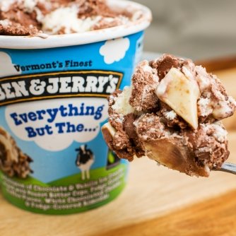 Ben & Jerry's - Vermont's Finest Ice Cream, Non-GMO - Fairtrade - Cage-Free Eggs - Caring Dairy - Responsibly Sourced Packaging, Everything But The, Pint (4 Count)