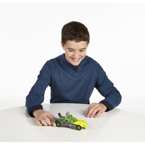 Transformers Generations Voyager Class Autobot Springer Figure