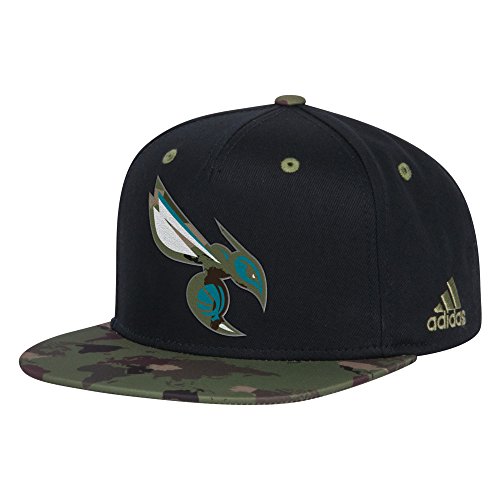 Nba charlotte hornets men s camo flat brim snapback cap…