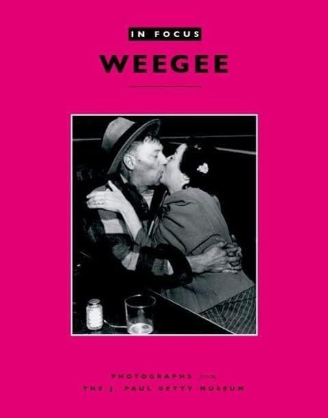Naked City: Weegee, Arthur 'Weegee' Fellig: 9780306812040: Amazon