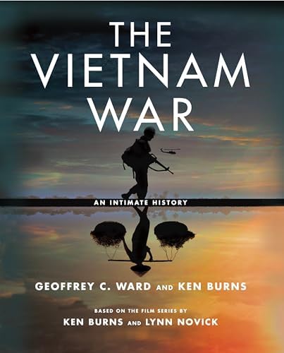 Vietnam: A Complete Photographic History: Michael Maclear, Hal