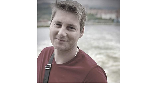 Colaj Muzica Moldoveneasca De Peste Prut By Marius Anghele On Amazon Music Amazon Com