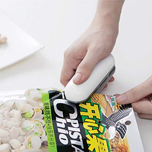 Mini Bag Sealer, Plastic Bag Resealer, Heat Sealer Portable Bag Resealer, Handheld Heat Vacuum Sealers, Food Storage Snack Fresh Bag Sealer YUGHGH (Random Color(No Battery))