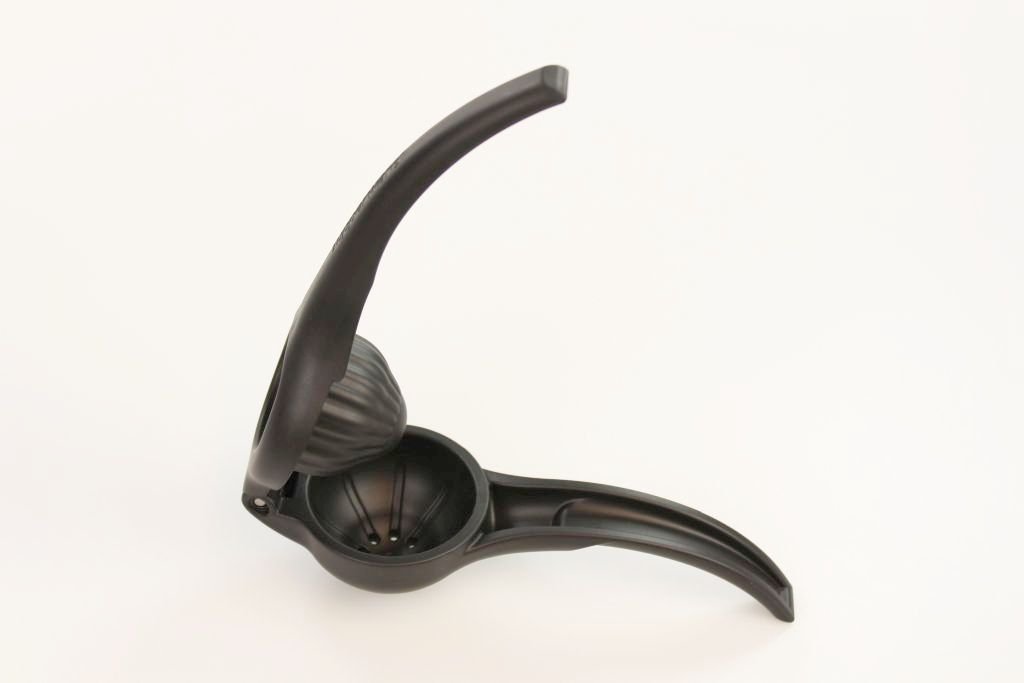 Tupperware Limpressa Citrus Juicer for Lemon & Lime - Original, Manual, Hand Wash Only, 22 x 5 x 7 cm, Black