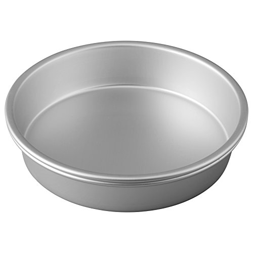 Wilton 9" Round Cake Pan (Set of 2) - Image 9