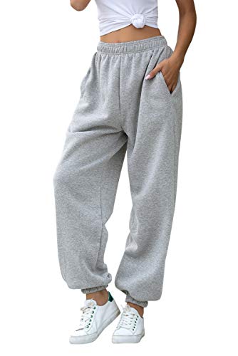 jogging bottoms with pockets