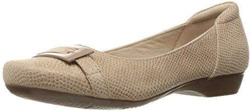 clarks blanche west
